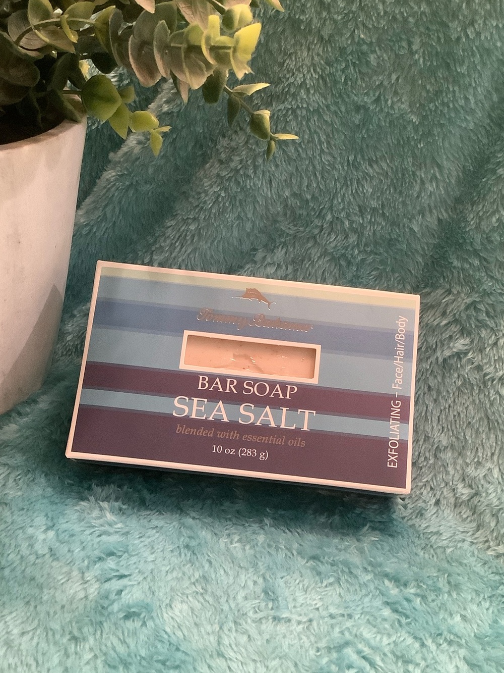 Tommy Bahama Scented Sea Salt Exfoliating Bar Soap Face Hair Body NWT 10oz.